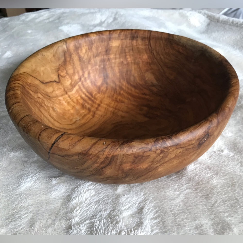 Williams Sonoma Olive Wood Serving Bowl - Warm Brown Grain